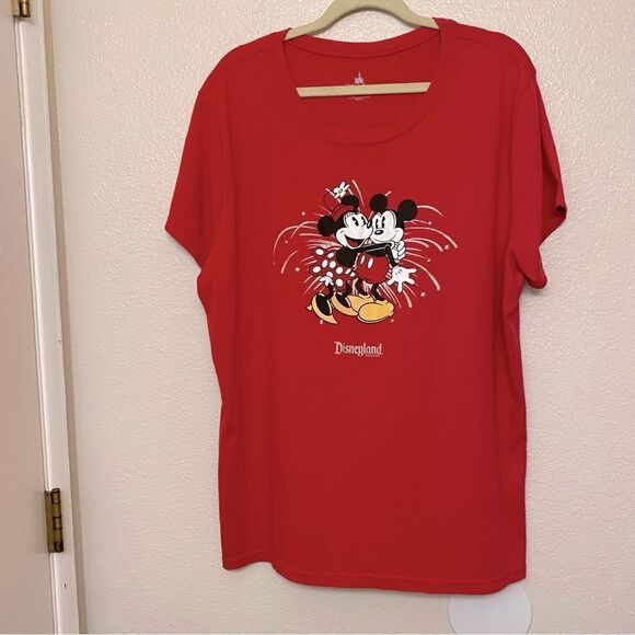 Disney Parks red Mickey and Minnie metal stud stars short sleeve plus t shirt 1X - Picture 2 of 11